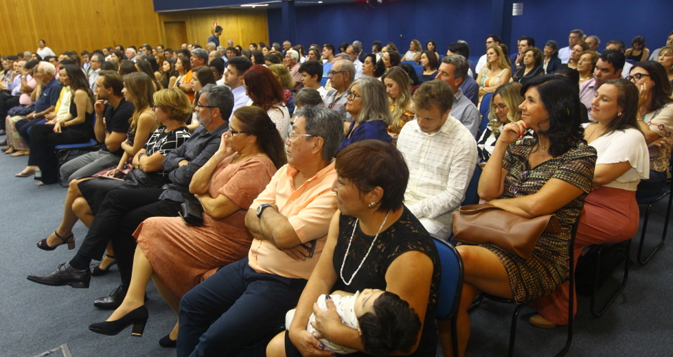 cv__7834_claudio_vieira.jpg