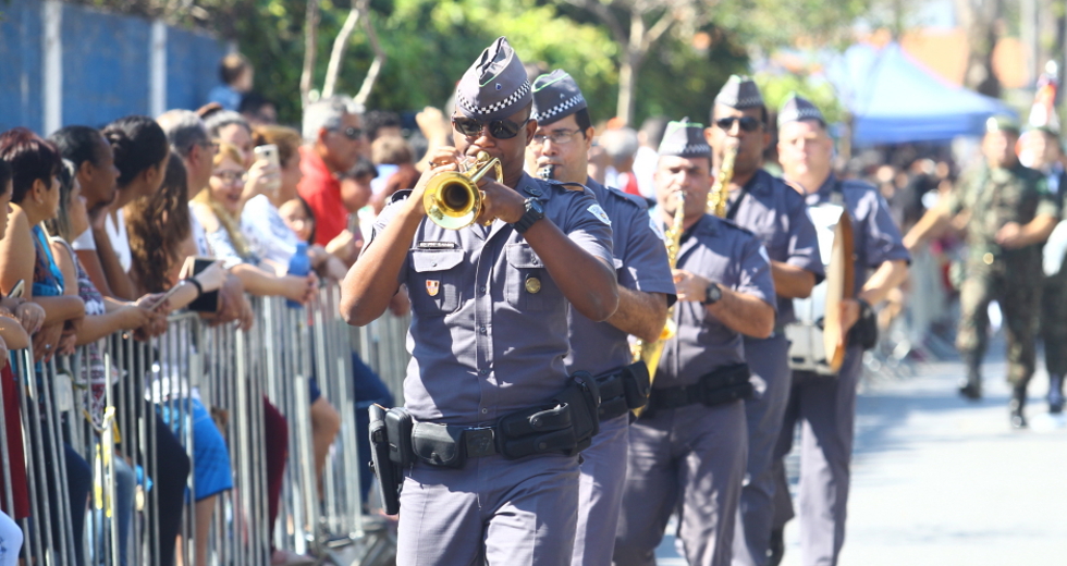 cv__8406-claudio_vieira.jpg