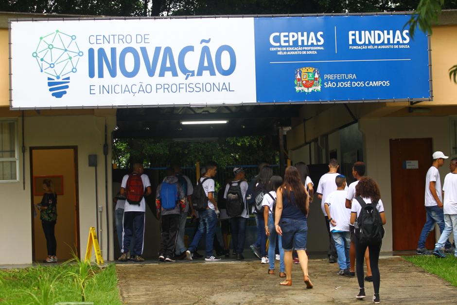 cv__7970_claudio_vieira.jpg