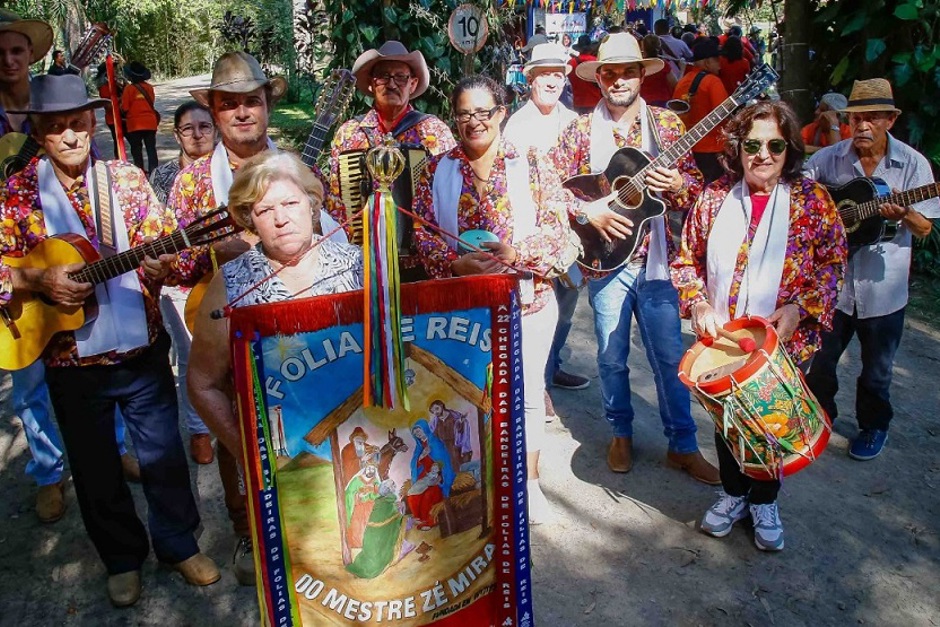 folia-de-reis-do-ze-mira.jpg