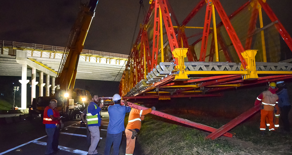 remocao-passarela-de-obras-via-cabui-01-04-2019-lucas-cabral-13.jpg