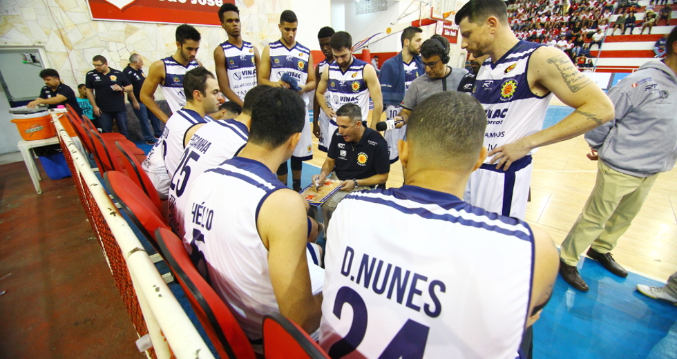 cv__3097-claudio_vieira.jpg