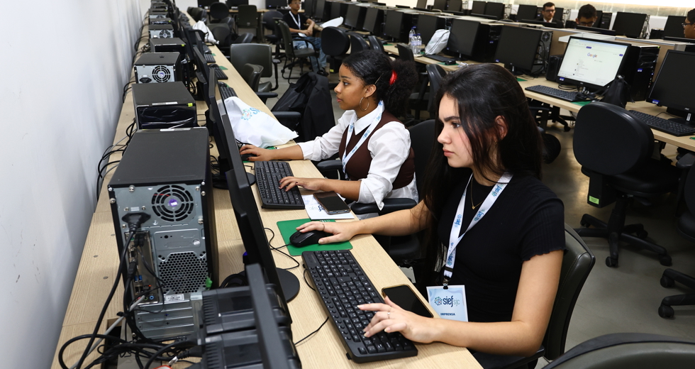 Debates globais e novas perspectivas marcam a abertura da SIEF 2025 