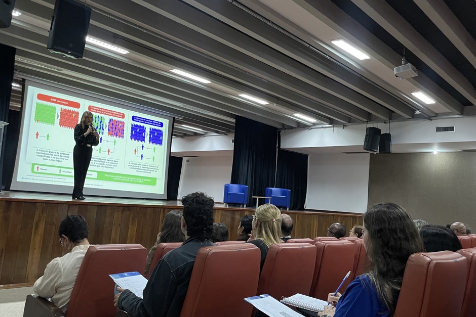 Capacitação para promoção da vacinação e combate à desinformação