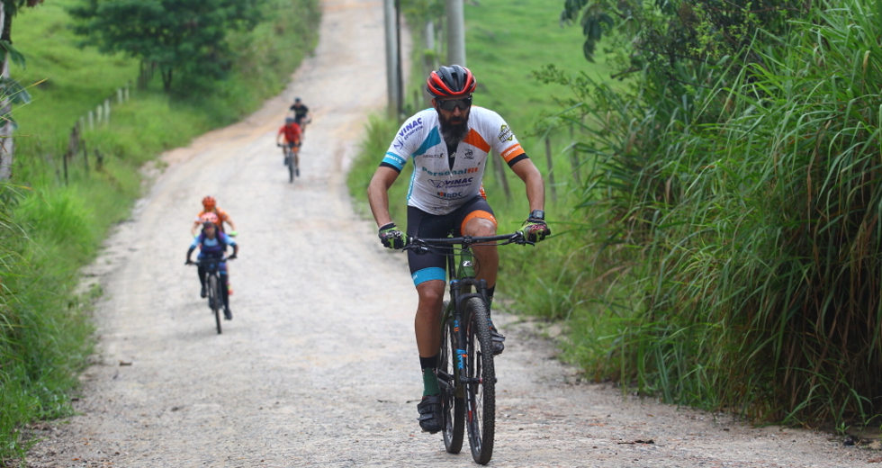 cv__3686_claudio_vieira.jpg