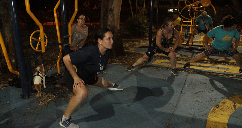 aula-noturna-alongamento-academia-ao-ar-livre-cidade-jardim-04-11-2019-lucas-cabral-22.jpg