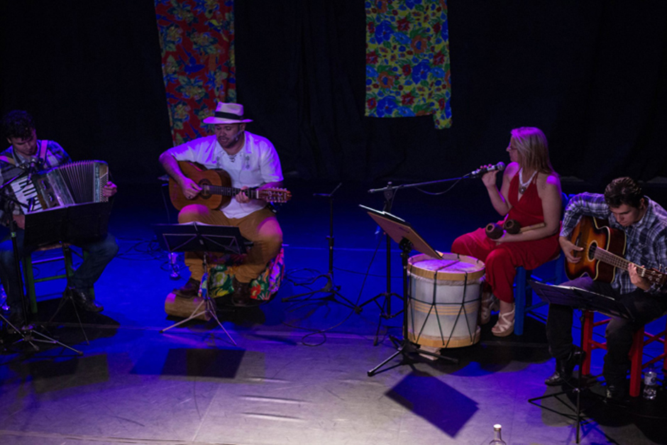 Foto: Divulgação dedinho-de-prosa.jpg