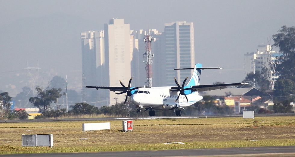 cv__6492_claudio_vieira.jpg
