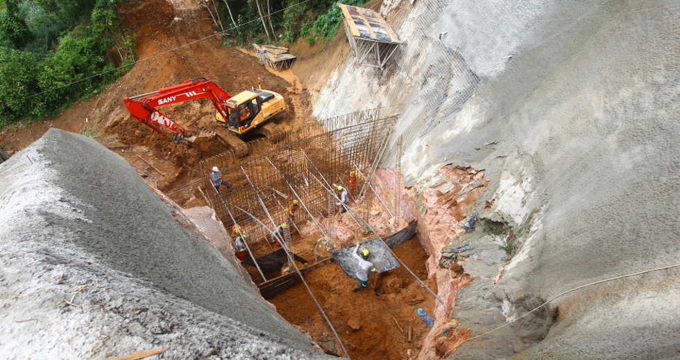 obra_contenc-a-o_erosa-o_jd_del_rey02-claudio_vieira.jpg
