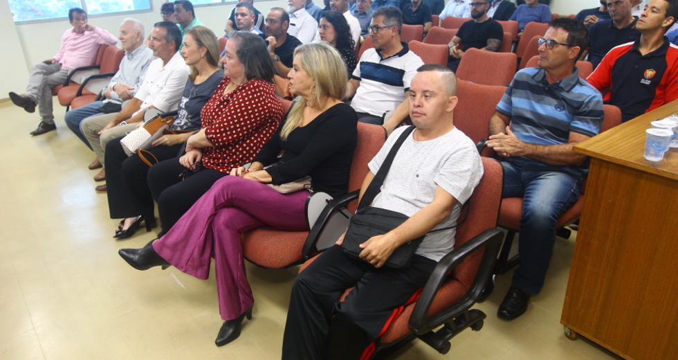 cv__4668_claudio_vieira.jpg