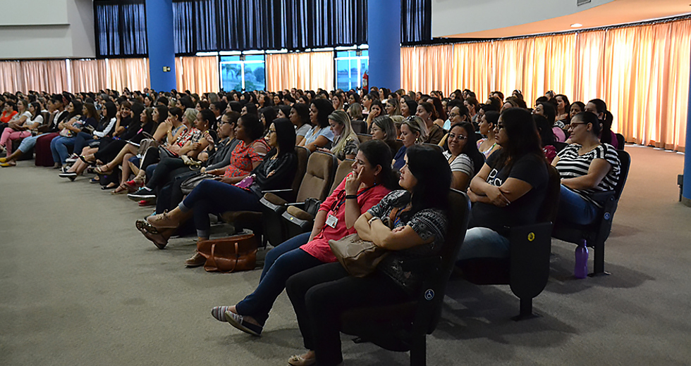 palestra-o-cuidado-com-a-primeira-infancia-03-10-2019-lucas-cabral-36.jpg