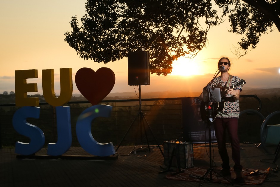 musica-ao-por-do-sol.jpeg
