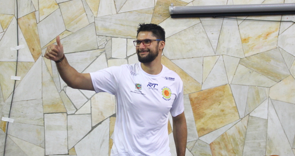 cv__3756-claudio_vieira.jpg