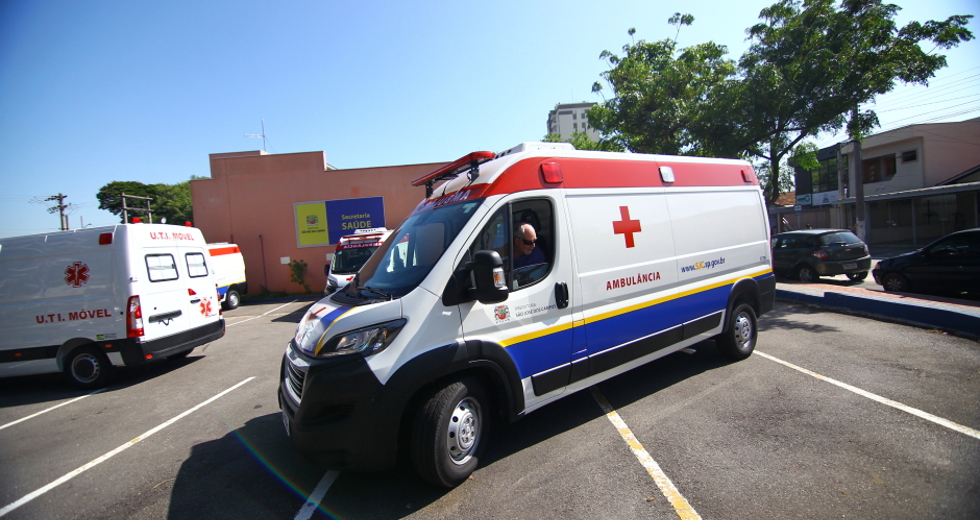 cv__0513_claudio_vieira.jpg