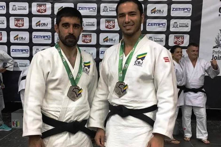 Foto: Divulgação fabiano-e-yann-brasileiro-kata.jpg