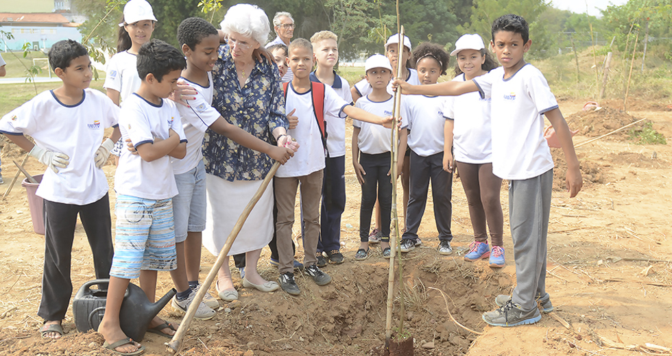 plantio-de-arvores-area-de-preservacao-permanente-corrego-alambari-20-09-2019-lucas-cabral-31.jpg