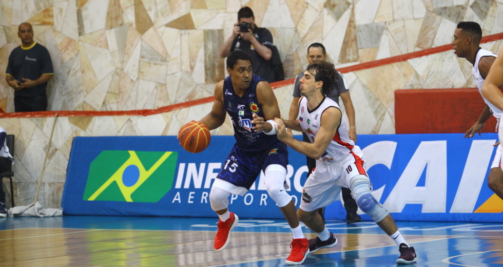cv__1408-claudio_vieira.jpg