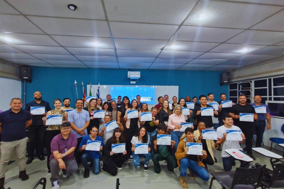 Dos 40 alunos participantes, 38 foram certificados e 6 já estão empregados