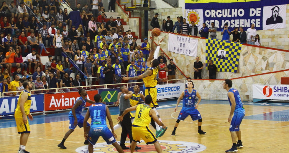 cv__1381-claudio_vieira.jpg