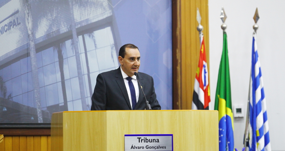 cv__4591_claudio_vieira.jpg