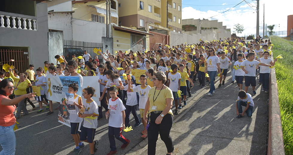 gincana-escolar-maio-amarelo-emef-lucia-pereira-16-05-2019-lucas-cabral-03.jpg