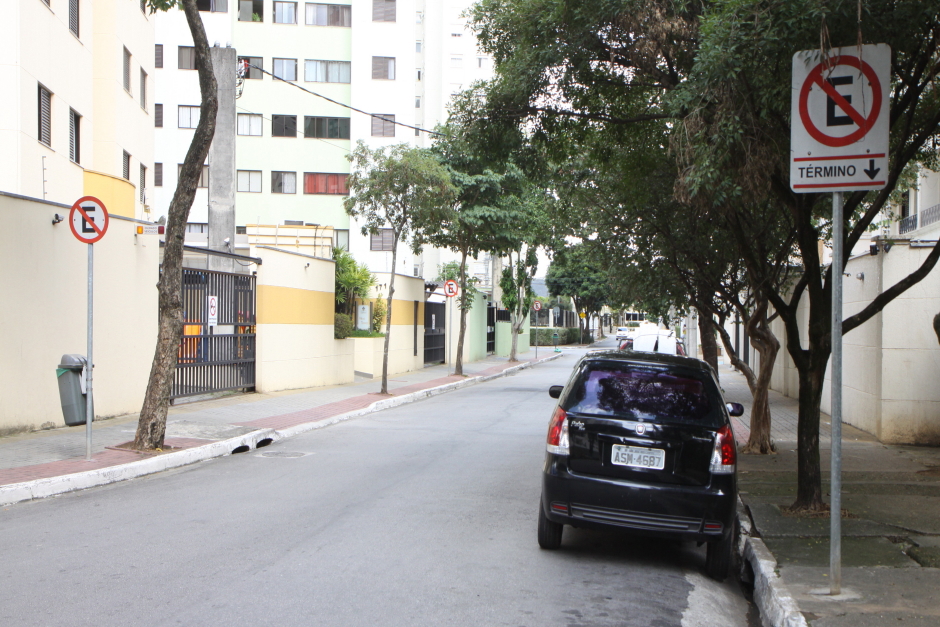 placas_proibido_estacionar_03beto_faria.jpg
