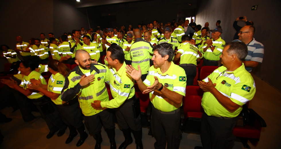 cv__0532_claudio_vieira.jpg