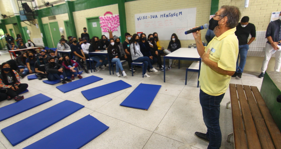 cv__8331_claudio_vieira.jpg