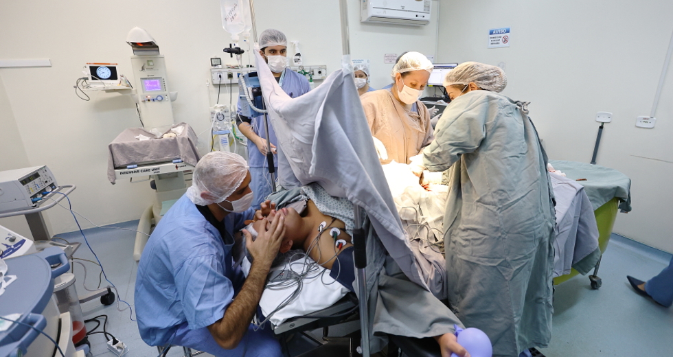 Parto de gestante com gravidez de risco no HM