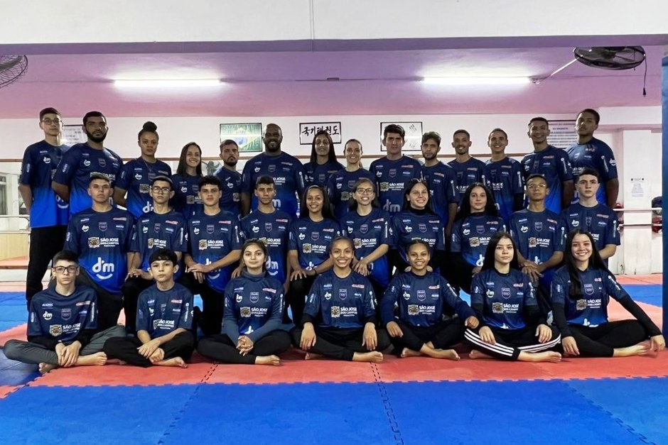 Foto: Divulgação equipe-taekwondo.jpg