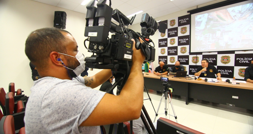 cv__1118_claudio_vieira.jpg