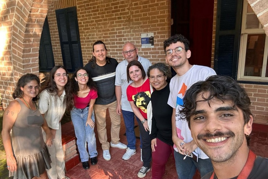 GRUPO DE ESTUDOS - JUNHO