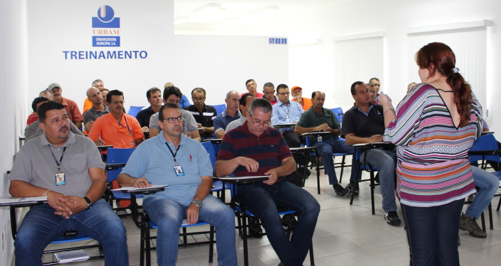 urbam_capacitac-a-o_lideres-06-divulgac-a-o.jpg