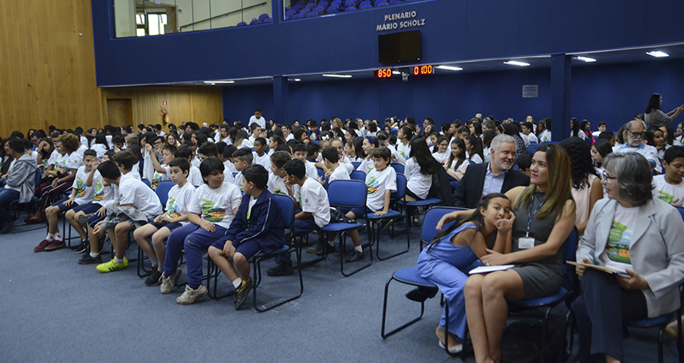 mostra-de-videos-ambientais-29-11-2019-lucas-cabral-01.jpg