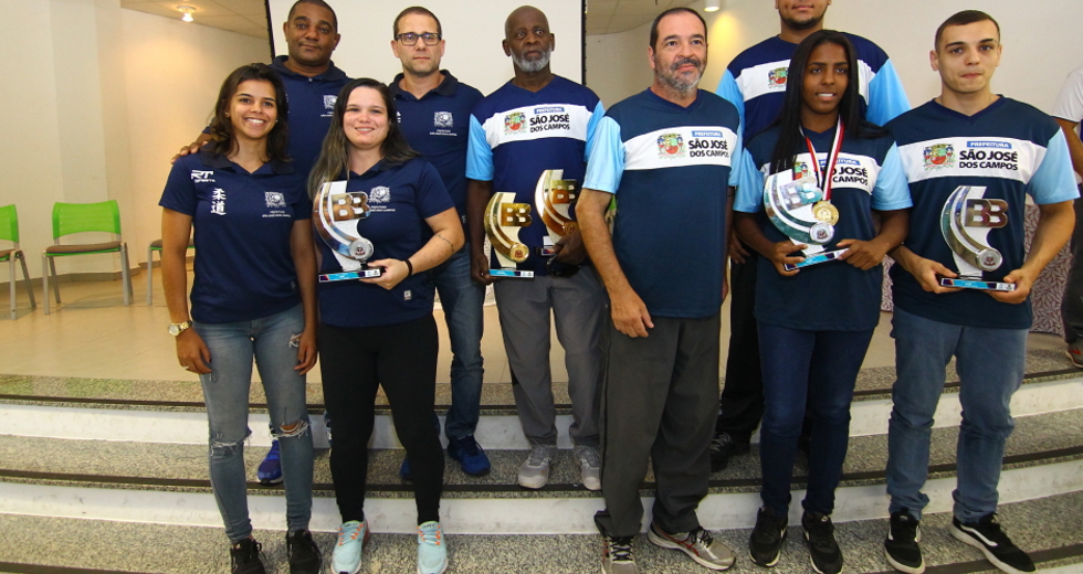 cv__7368-claudio_vieira.jpg