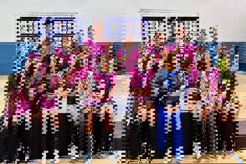 Com disputas acirradas e medalhas até para o 4º lugar, finais do vôlei sub-15 celebram talento e espírito de equipe nos Jogos da REM