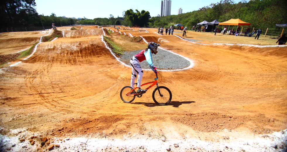 cv__0417_claudio_vieira.jpg