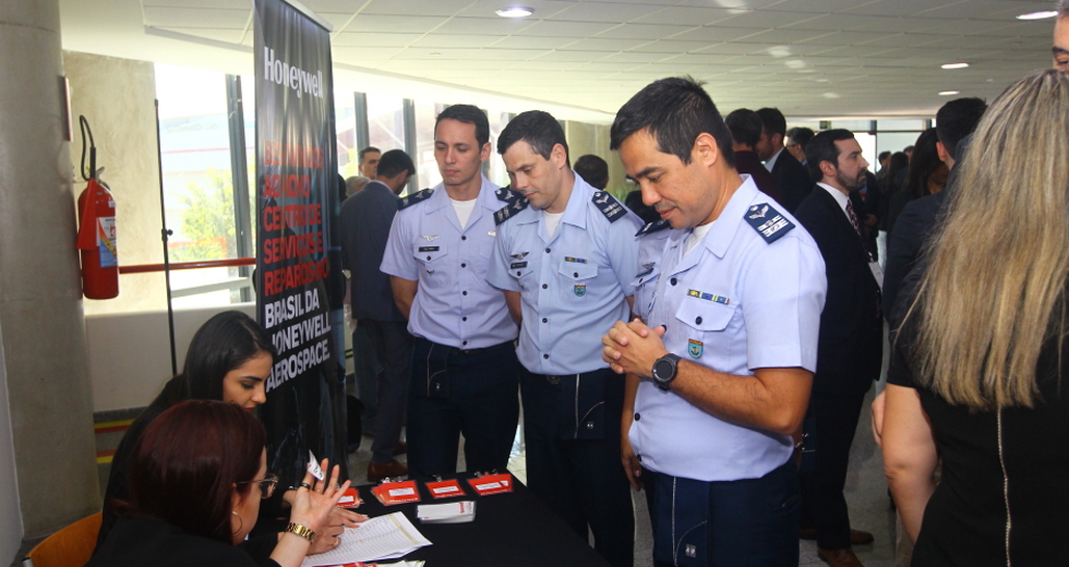 cv__0908_claudio_vieira.jpg