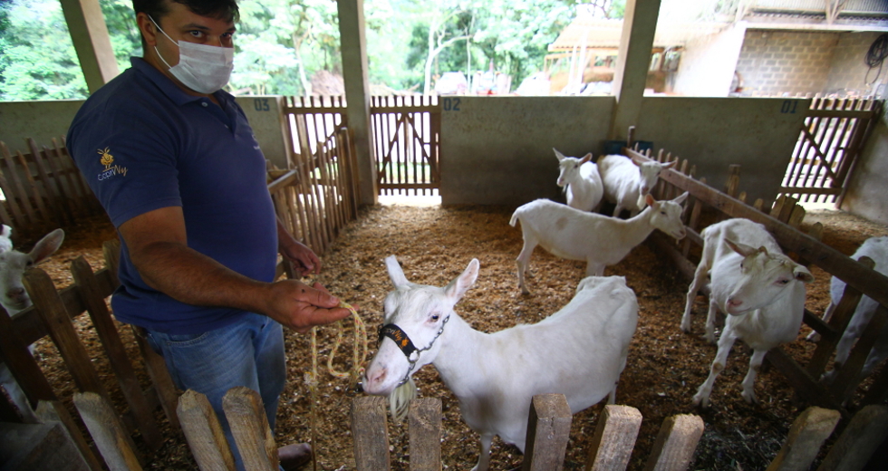 cv__3065_claudio_vieira.jpg
