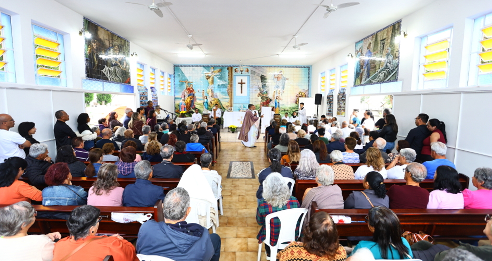Feriado de Finados - Movimento no Cemitério Padre Rodolfo De Komorek no Centro. Foto: Claudio Vieira/PMSJC 02-11-2025   