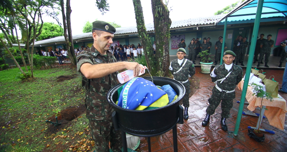 cv__8989-claudio_vieira.jpg