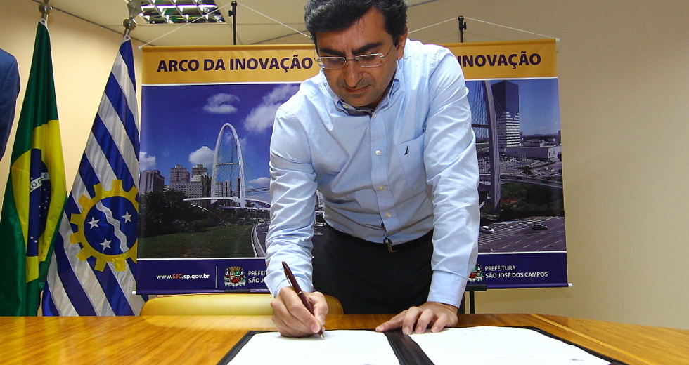 cv__4306-claudio_vieira.jpg