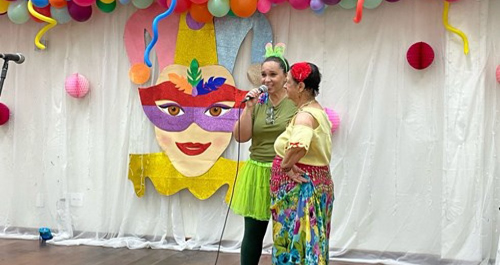 Concurso de fantasias de Carnaval na Casa do Idoso Centro