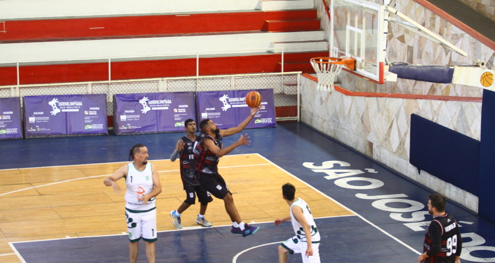 cv__4636_claudio_vieira.jpg