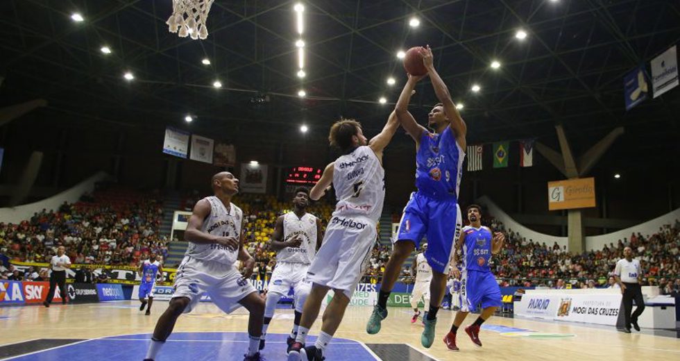 rafa-moreira-sao-jose-basketball.jpg