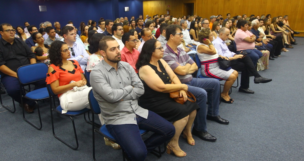 cv__7499_claudio_vieira.jpg