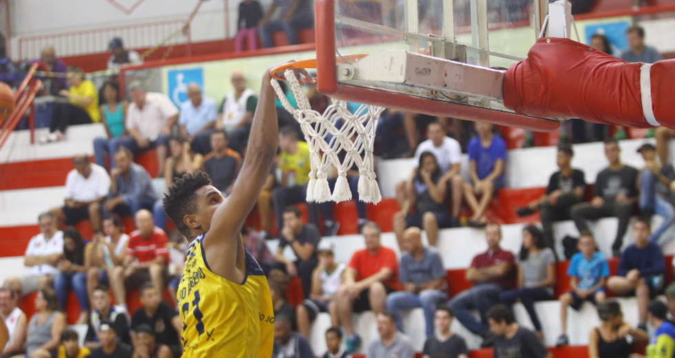 liga_ouro_basquete-15-claudio_vieira.jpg