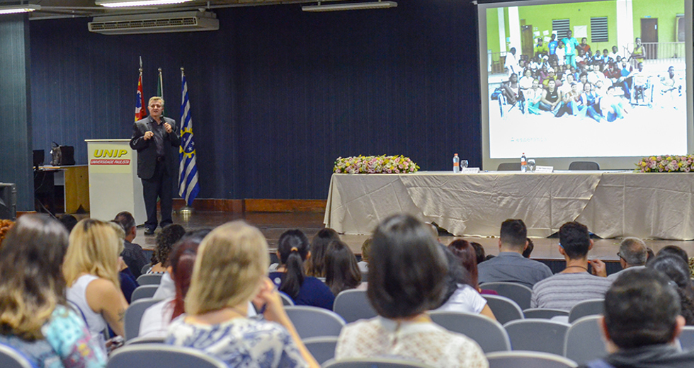 1-encontro-de-farmaceuticos-hospitalares-02-04-2019-lucas-cabral-01.jpg
