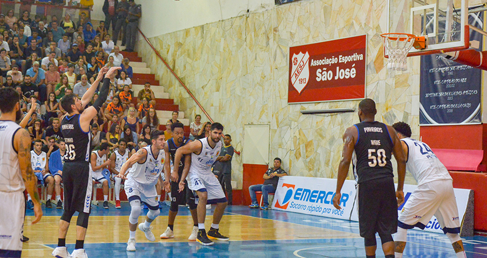 basquete-sao-jose-x-pinheiros-04-02-2019-lucas-cabral-08.jpg
