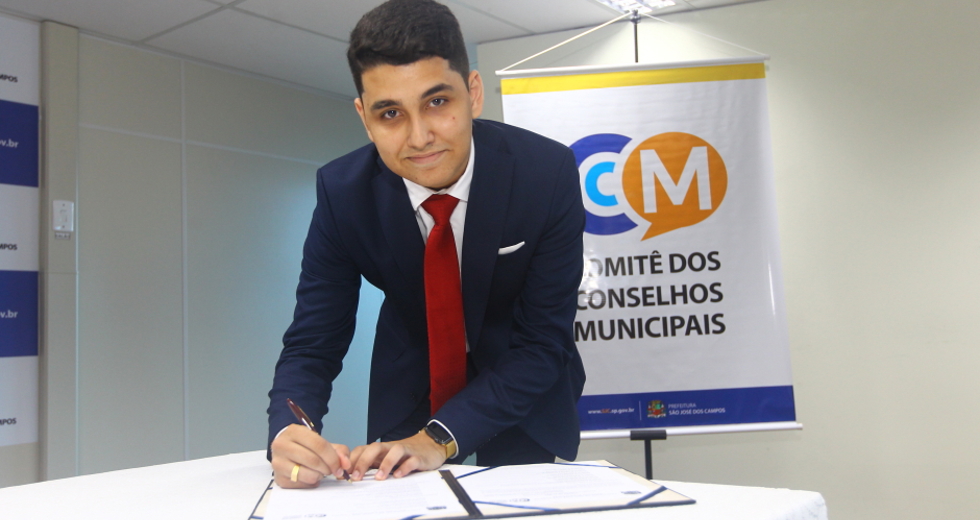 cv__9043_claudio_vieira.jpg